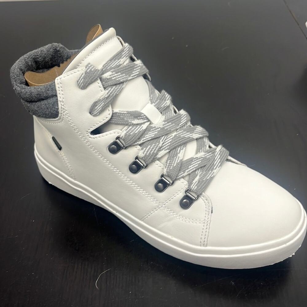 Dr Scholl's NEW women's size 9 boot essential collections weekend tofu  white